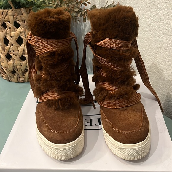 Steve Maddens Wharton chestnut suede size 7 - Picture 2 of 3